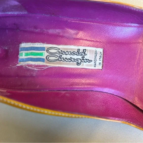 Vintage Gold Arnold Churgin with Wedge Heel - Picture 5 of 13